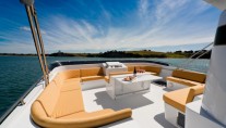 ESCAPADE Flybridge
